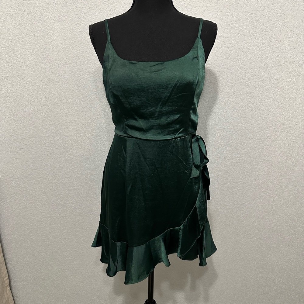 Green satin semi-formal mini dress